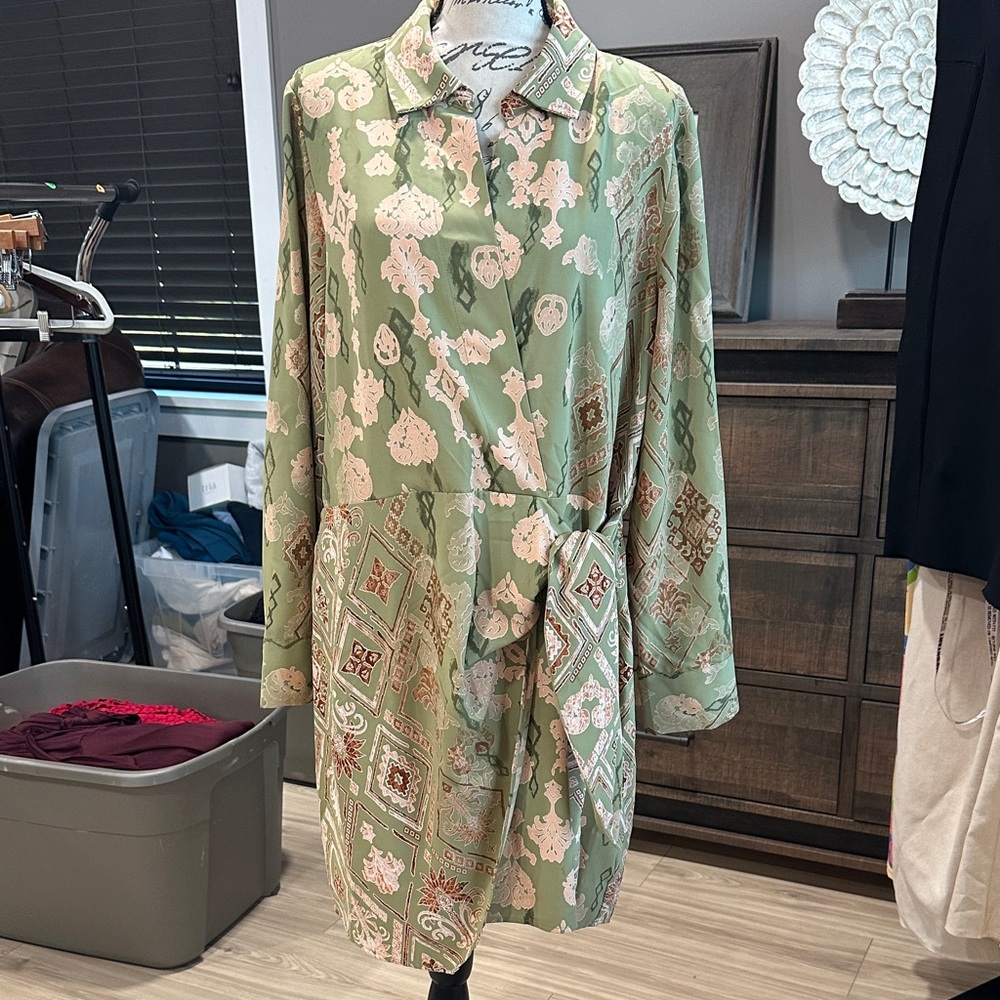 Rachel Zoe Green Floral “wrap” dress
